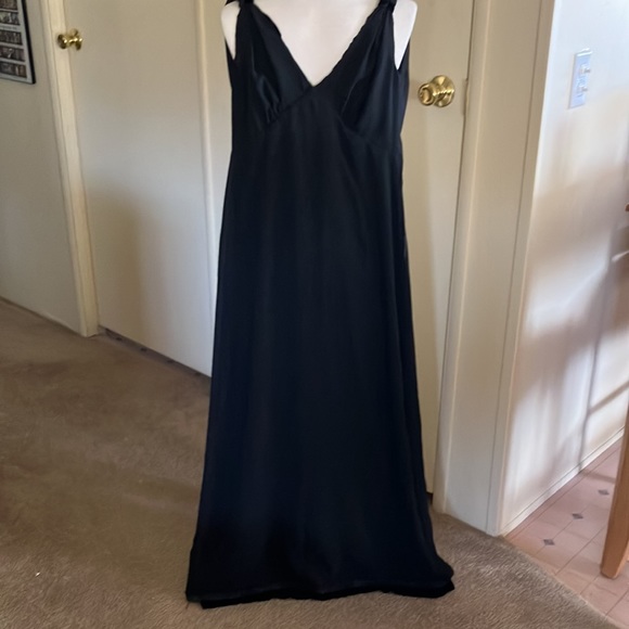 The Limited crushed velvet gown size 2 - Picture 14 of 16